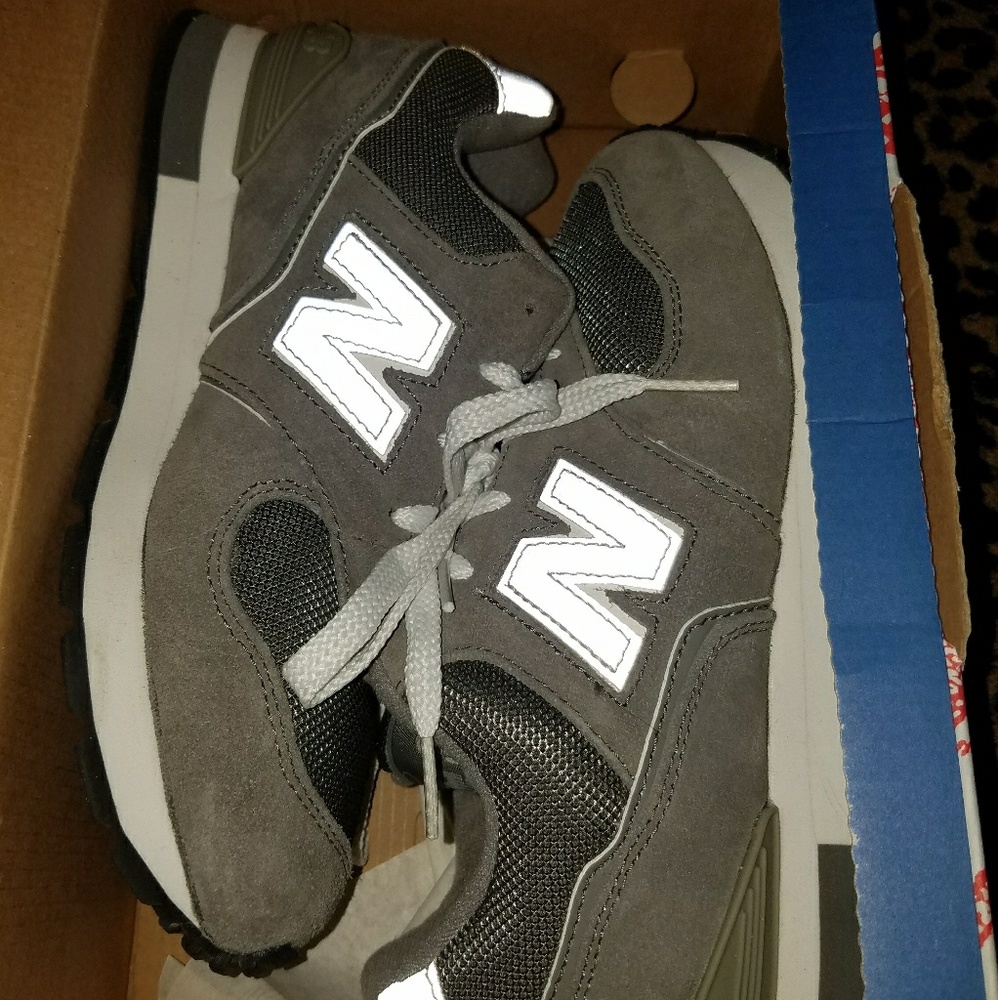 New Balance Kids Size 5